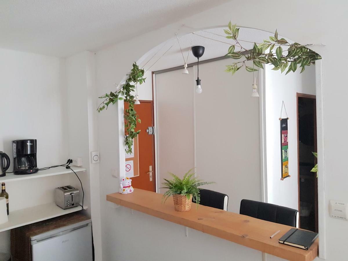 Ferienwohnung Au Petit Thai - T2 Avec Balcon - Montpellier Centre Exterior foto